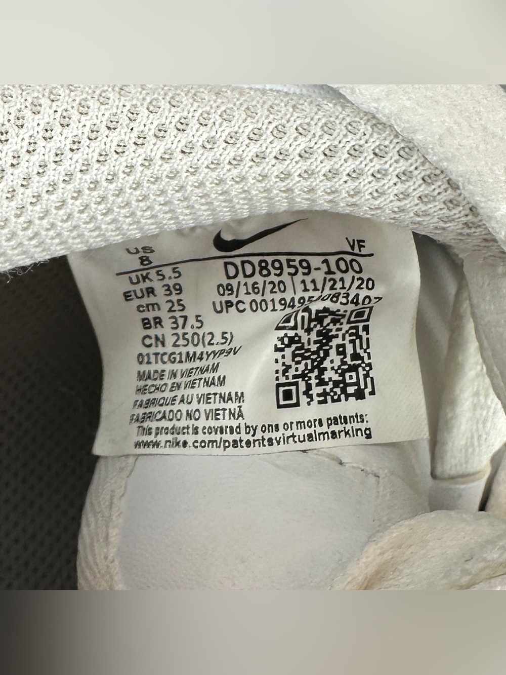 Nike Air Force 1 07 Triple White Women's Size 8 Sneakers Shoes DD8959-100 Low - Picture 12 of 16